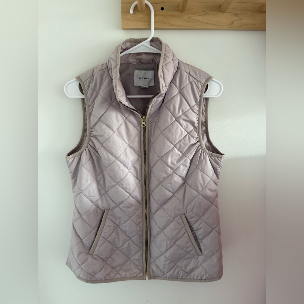 Old Navy Quilted Lavender Vest Medium
